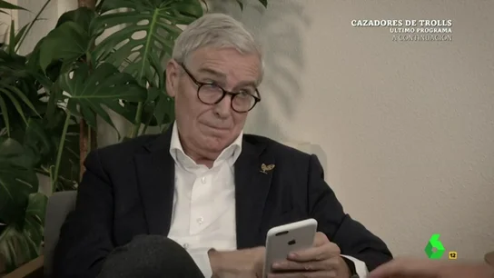 "Ya no como por la boca. No bebo, no hablo y casi no ando": así relata Francisco Luzón el día a día un enfermo de ELA "Ya no como por la boca. No bebo, no hablo y casi no ando": así relata Francisco Luzón el día a día un enfermo de ELA