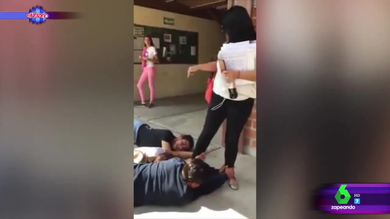 El desternillante numerito que montan unos alumnos a su profesora para lograr un aprobado in extremis