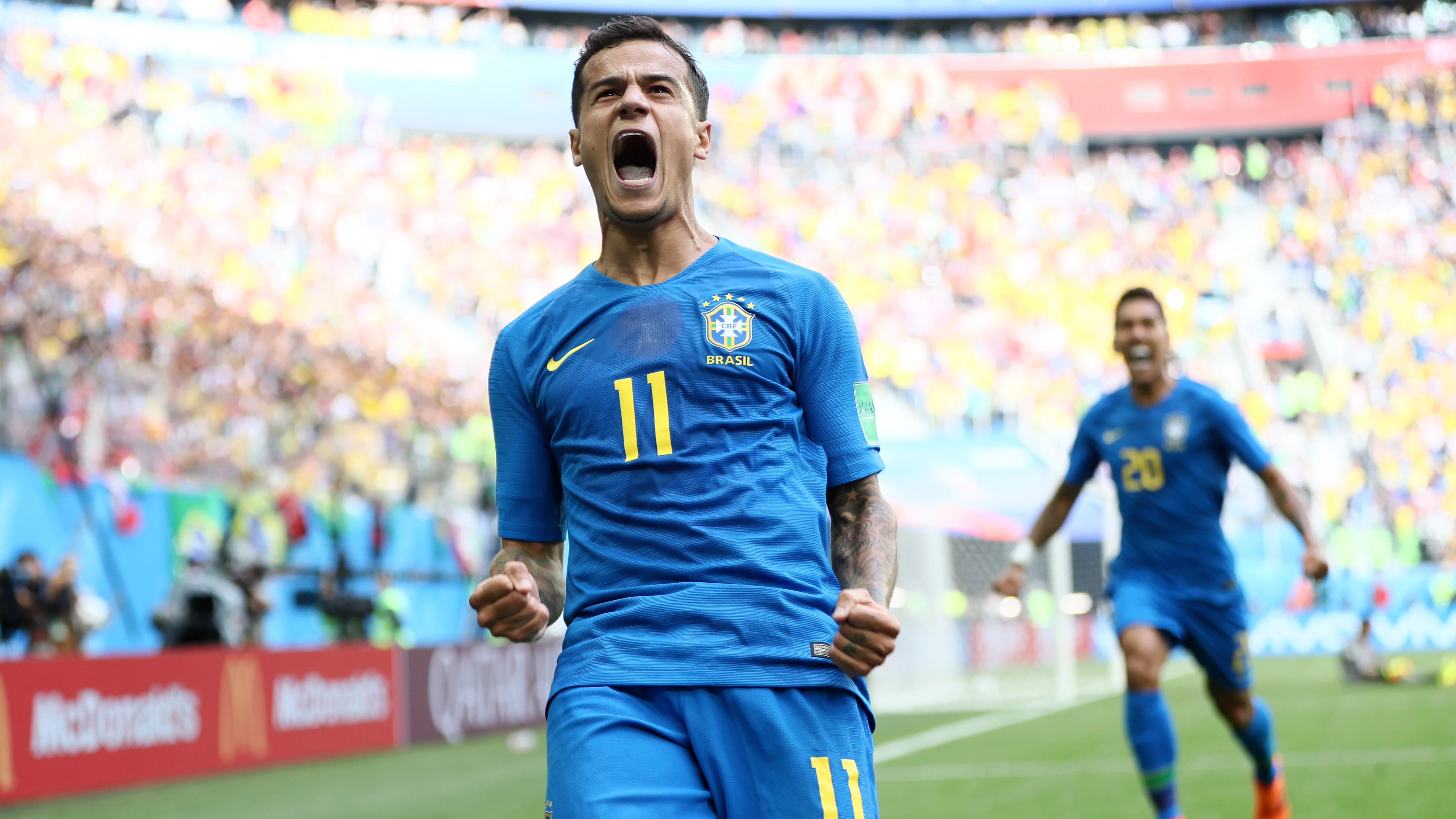 Coutinho celebra su gol con la selección de Brasil