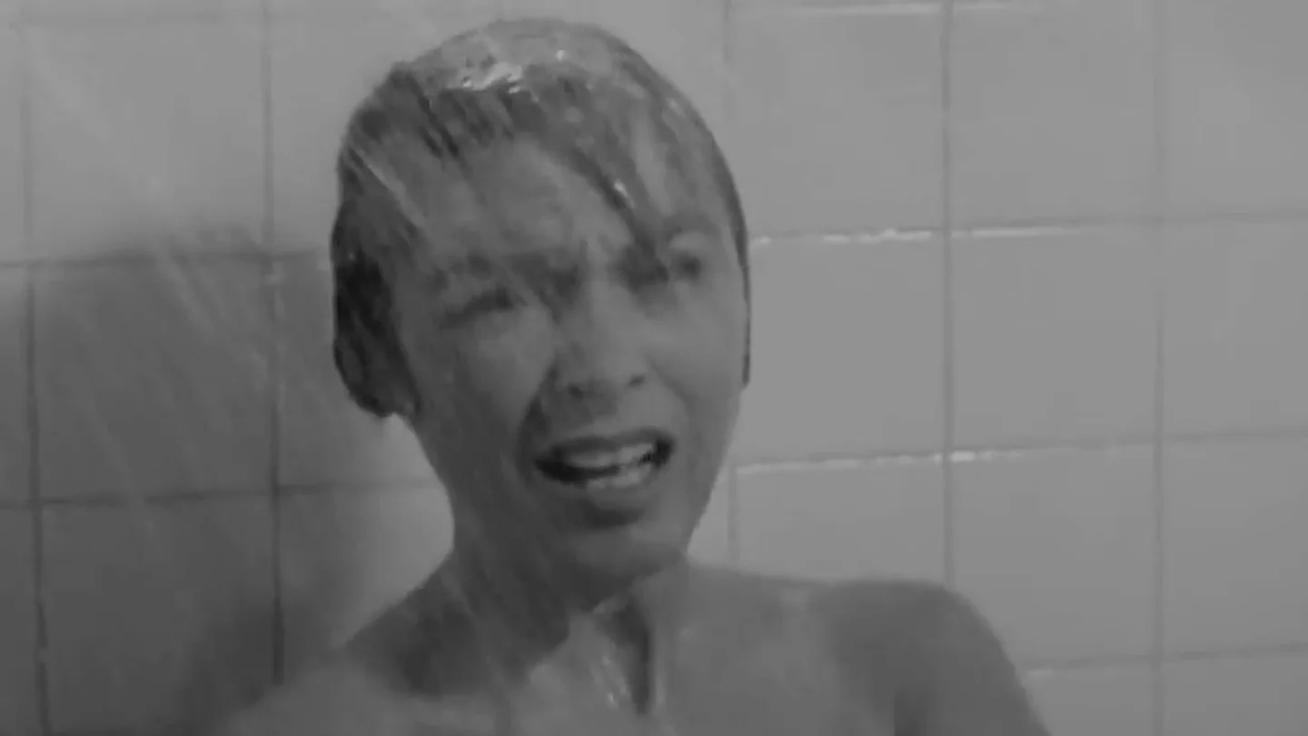 Ducha de gigantes: los 70 planos de Hitchcock que lograron que toda una generación sintiese un escalofrío al meterse en la bañera Ducha de gigantes: los 70 planos de Hitchcock que lograron que toda una generación sintiese un escalofrío al meterse en la bañera
