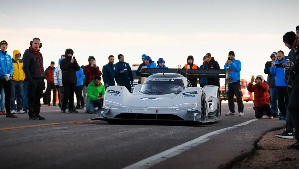 El Volkswagen eléctrico se presenta para batir el récord de Loeb en Pikes Peak