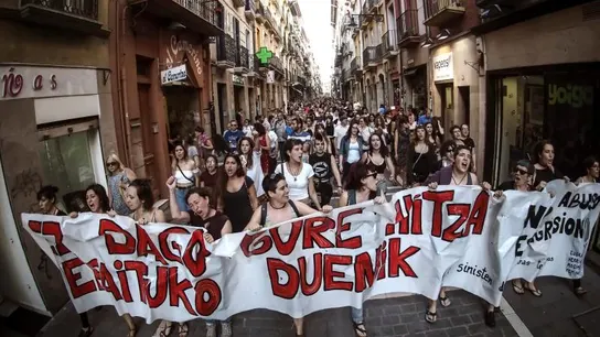 El grito de "no es abuso, es violación" vuelve a las calles de Pamplona El grito de "no es abuso, es violación" vuelve a las calles de Pamplona