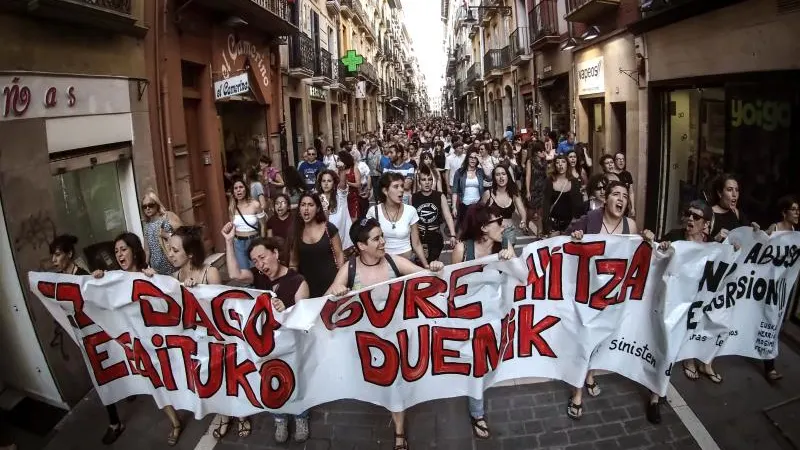 El grito de "no es abuso, es violación" vuelve a las calles de Pamplona