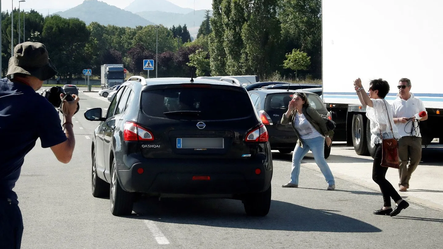Los miembros de La Manada saliendo de la prisión de Pamplona Los miembros de La Manada saliendo de la prisión de Pamplona