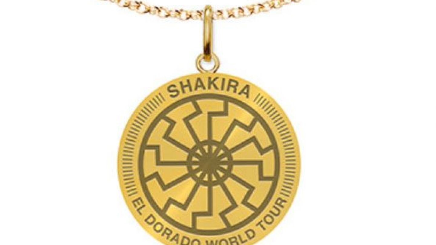 Imagen del colgante a la venta en la web de Shakira que ha despertado las cr&iacute;ticas
