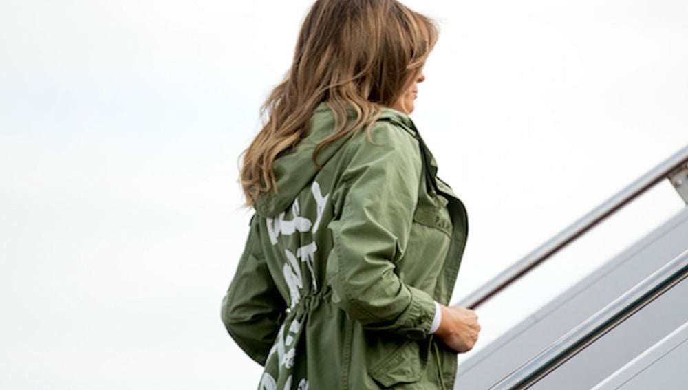 Melania Trump con la chaqueta 'I really don't care, do you?'