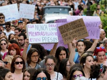 Manifestación en Valladolid en protesta por la puesta en libertad bajo fianza de la Manada Manifestación en Valladolid en protesta por la puesta en libertad bajo fianza de la Manada