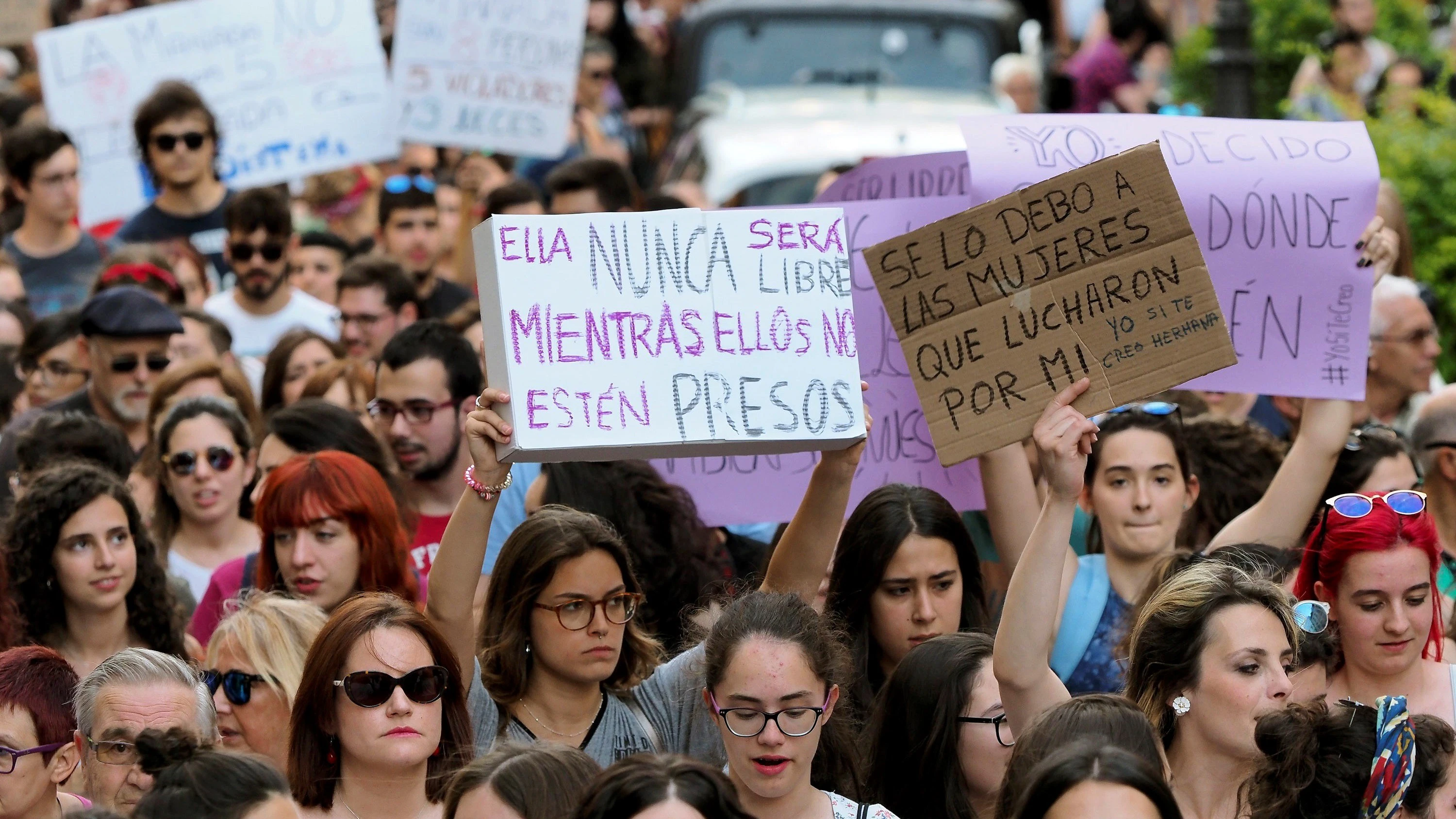 Manifestación en Valladolid en protesta por la puesta en libertad bajo fianza de la Manada