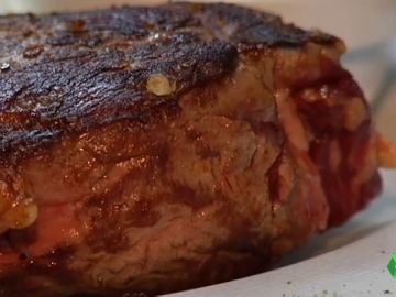 Una semana sin carne, la propuesta de Greenpeace para reducir los 94 kilos por persona al año de consumo cárnico en España Una semana sin carne, la propuesta de Greenpeace para reducir los 94 kilos por persona al año de consumo cárnico en España