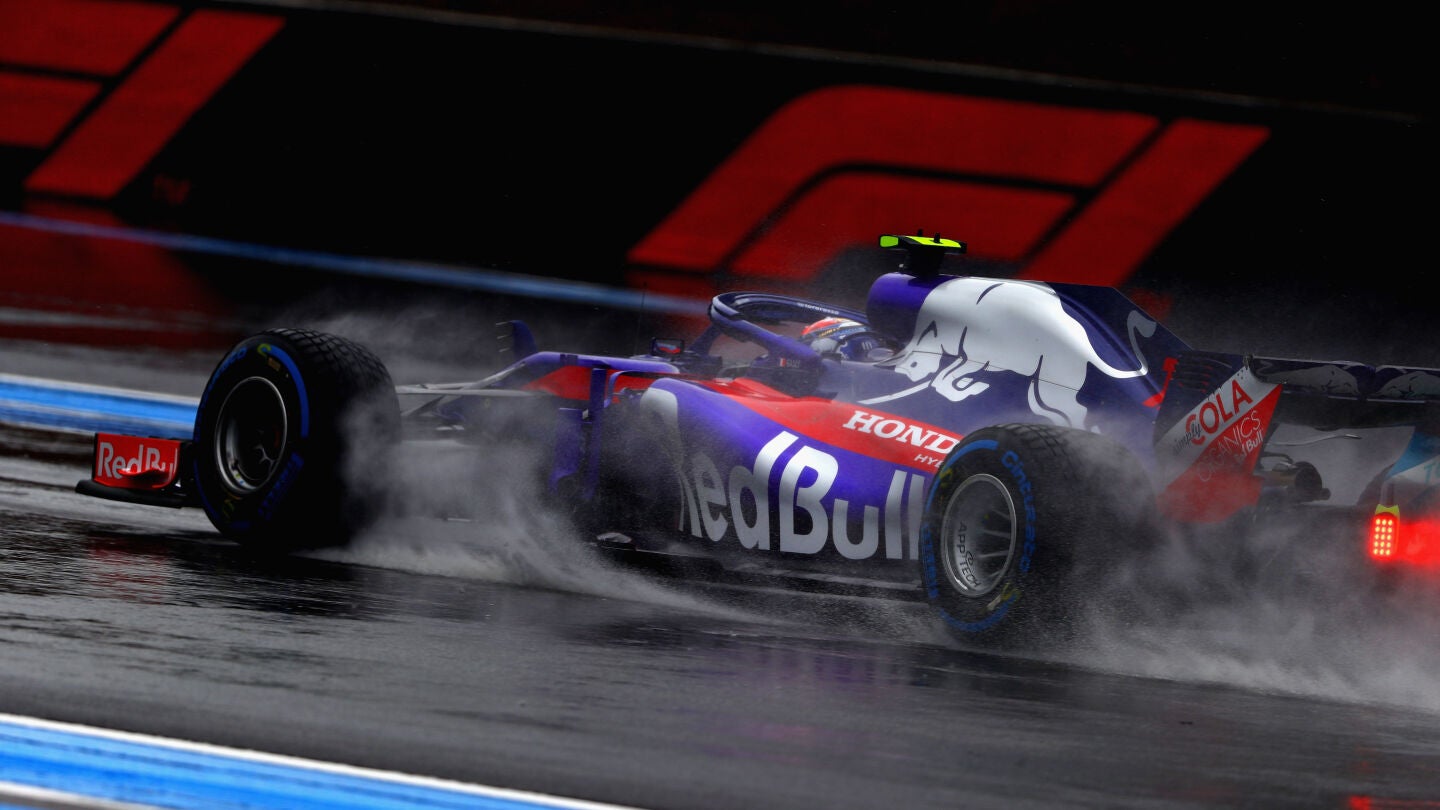 Pierre Gasly rueda por un mojado trazado del Paul Ricard