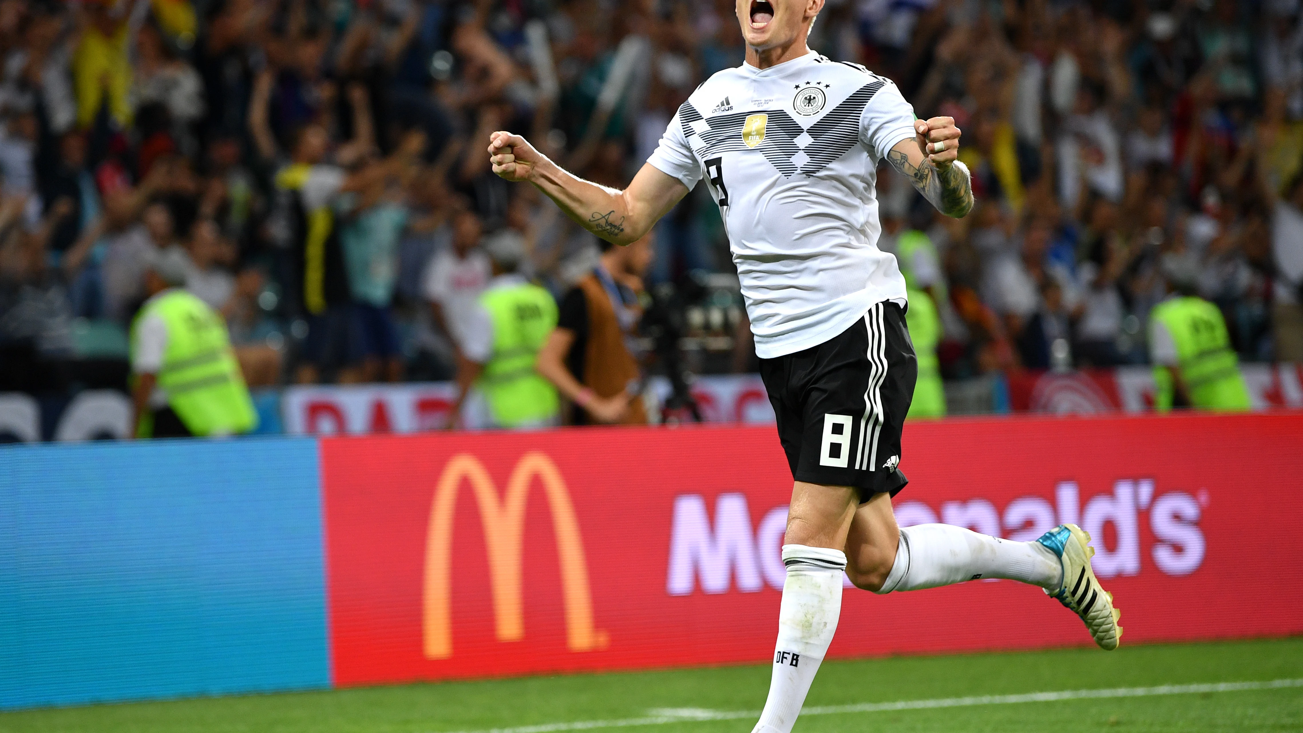 Kroos celebra su gol contra Suecia