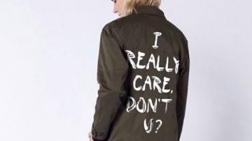 La chaqueta de la marca Wildfang en respuesta a la de Melania Trump