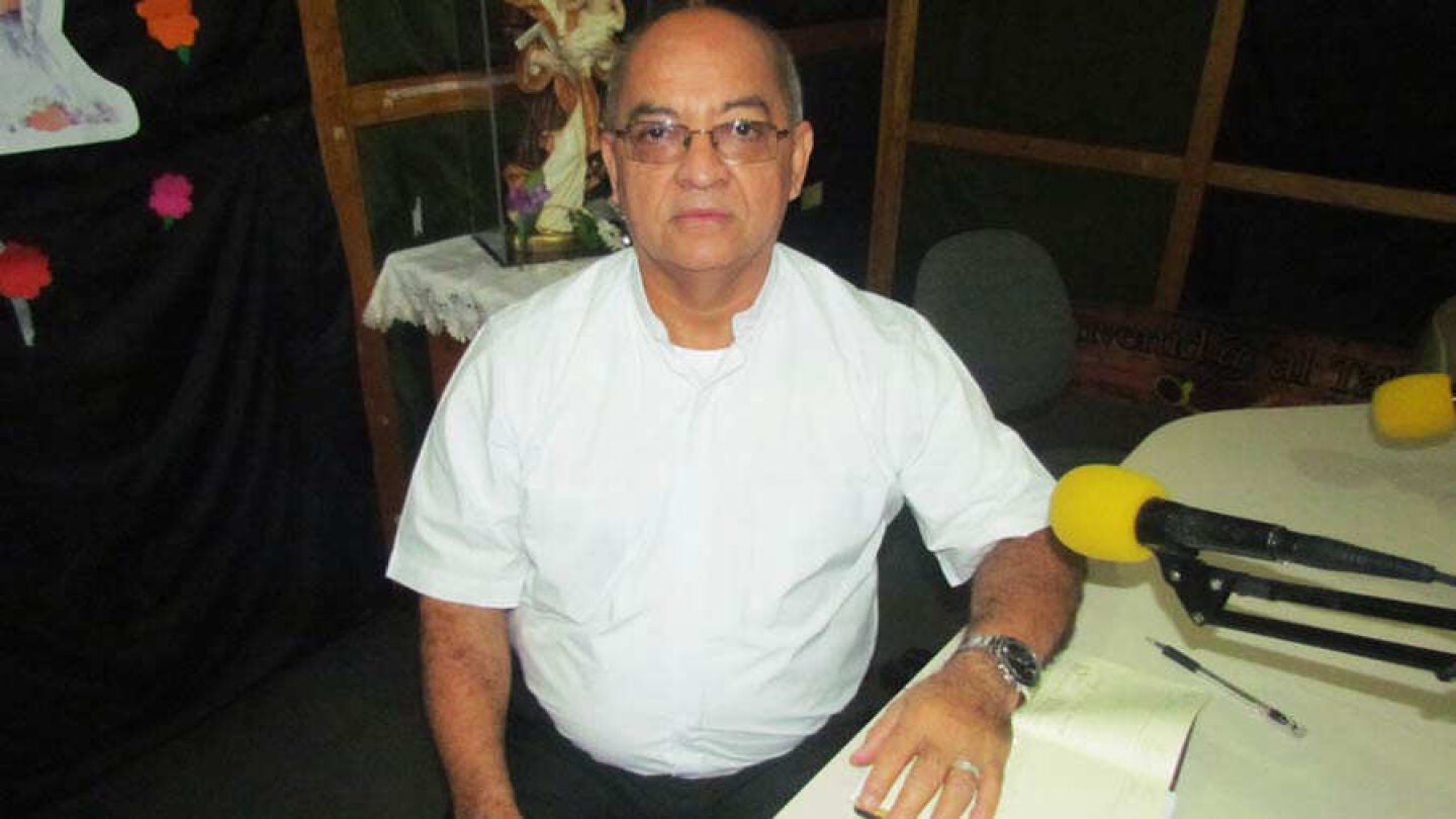 Jos&eacute; Adonay Chicas Campos, p&aacute;rroco detenido