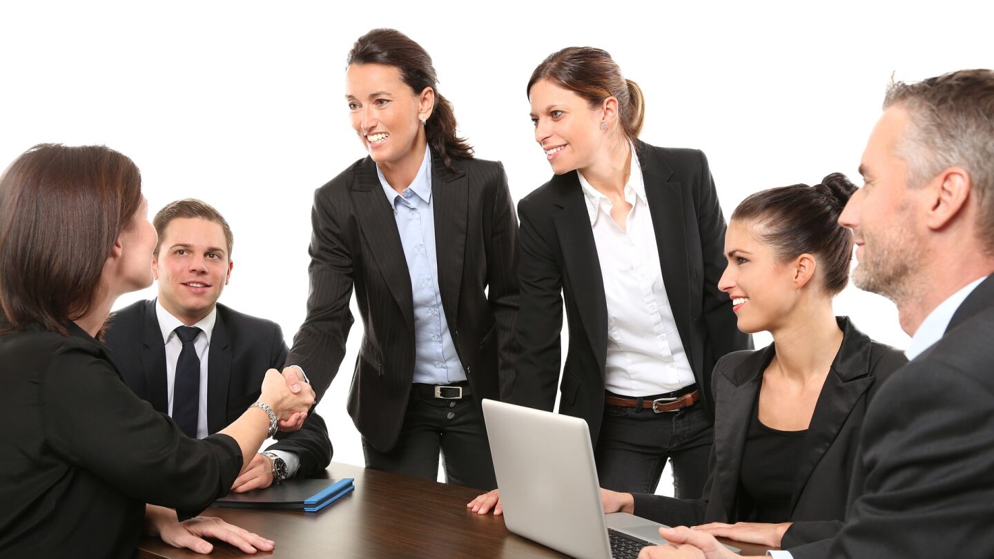 Las personalidades de hombres y mujeres no tienen apenas diferencias en puestos de liderazgo