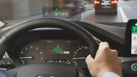 El head-up display del Ford Focus promete ser visible con gafas polarizadas El head-up display del Ford Focus promete ser visible con gafas polarizadas