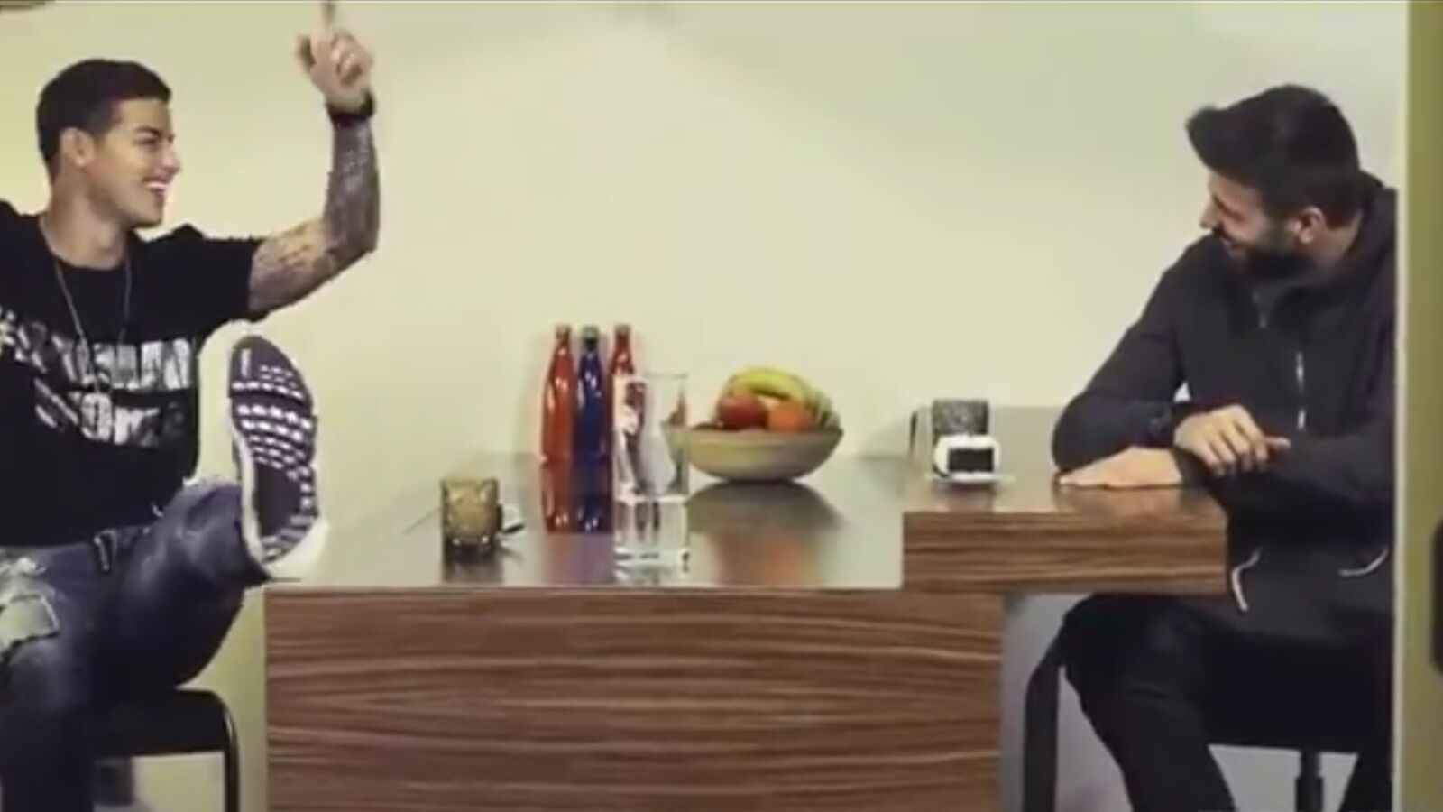 Piqu&eacute; entrevista a James Rodr&iacute;guez