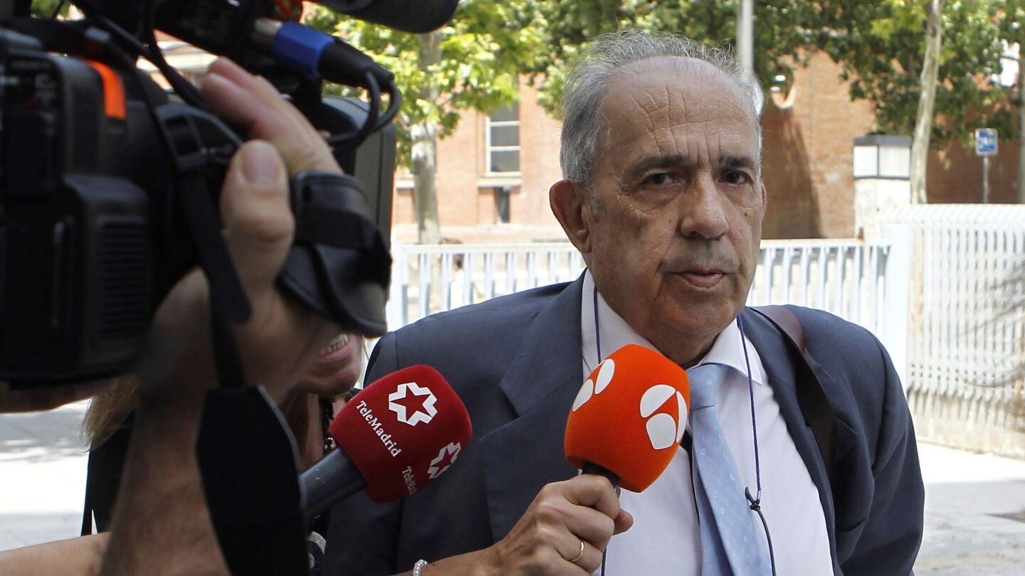 Enrique &Aacute;lvarez Conde, director del m&aacute;ster de la URJC que curs&oacute; Cifuentes