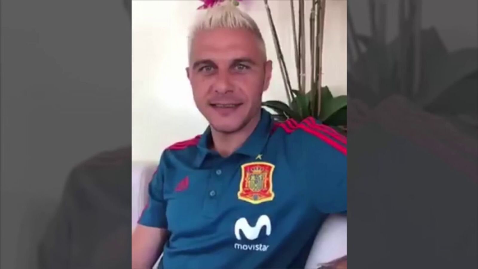 El chistaco de Joaqu&iacute;n para calentar el Espa&ntilde;a-Marruecos: "Un amigo estaba obsesionado con el f&uacute;tbol y le dej&oacute; la parienta..."