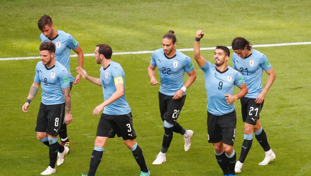 Suárez celebra su gol a Rusia