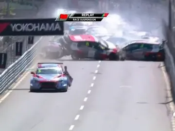 Brutal accidente Brutal accidente