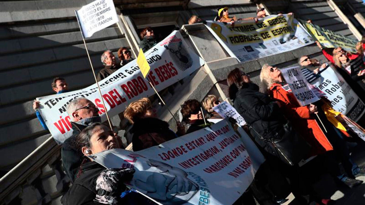Comienza el primer juicio por los beb&eacute;s robados