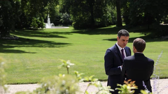 Pedro Sánchez, con Macron, presidente de Francia Pedro Sánchez, con Macron, presidente de Francia