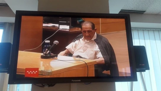El doctor Vela durante el juicio El doctor Vela durante el juicio