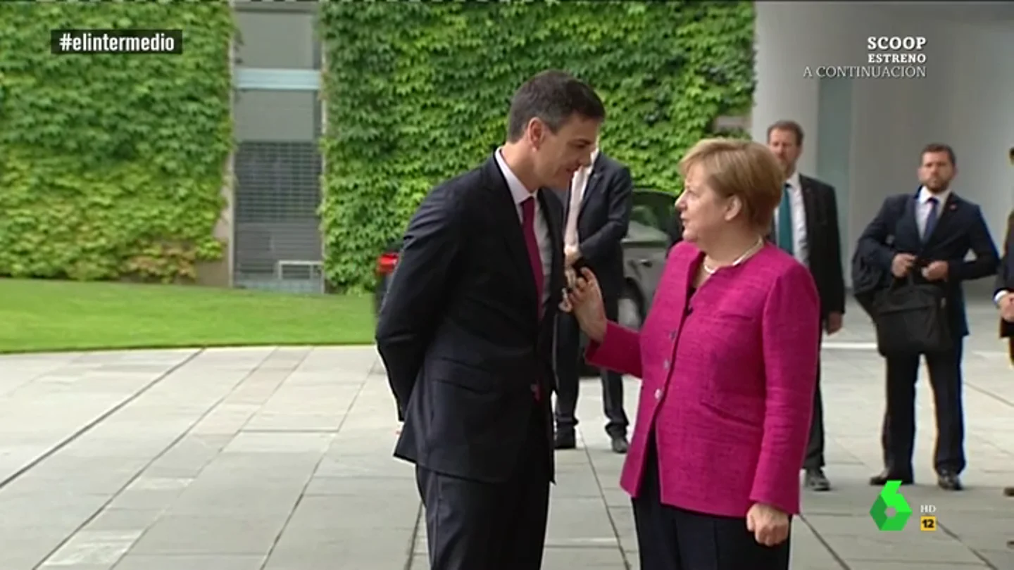 Dani Mateo, sobre los encuentros entre Sánchez y Merkel: "Los tortolitos comparten confidencias ajenos al resto de los mandatarios" Dani Mateo, sobre los encuentros entre Sánchez y Merkel: "Los tortolitos comparten confidencias ajenos al resto de los mandatarios"