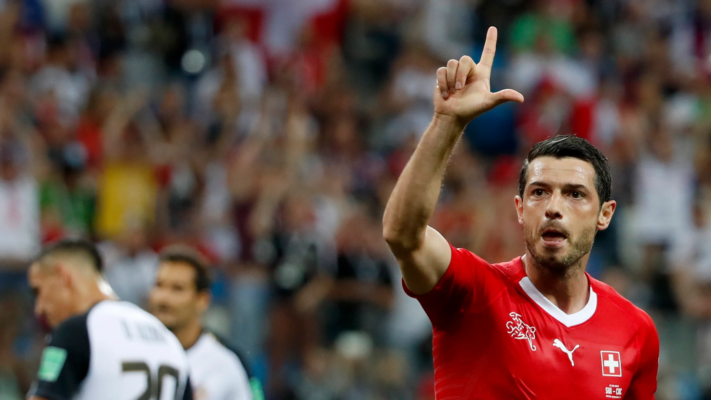 Dzemaili celebra su gol ante Costa Rica