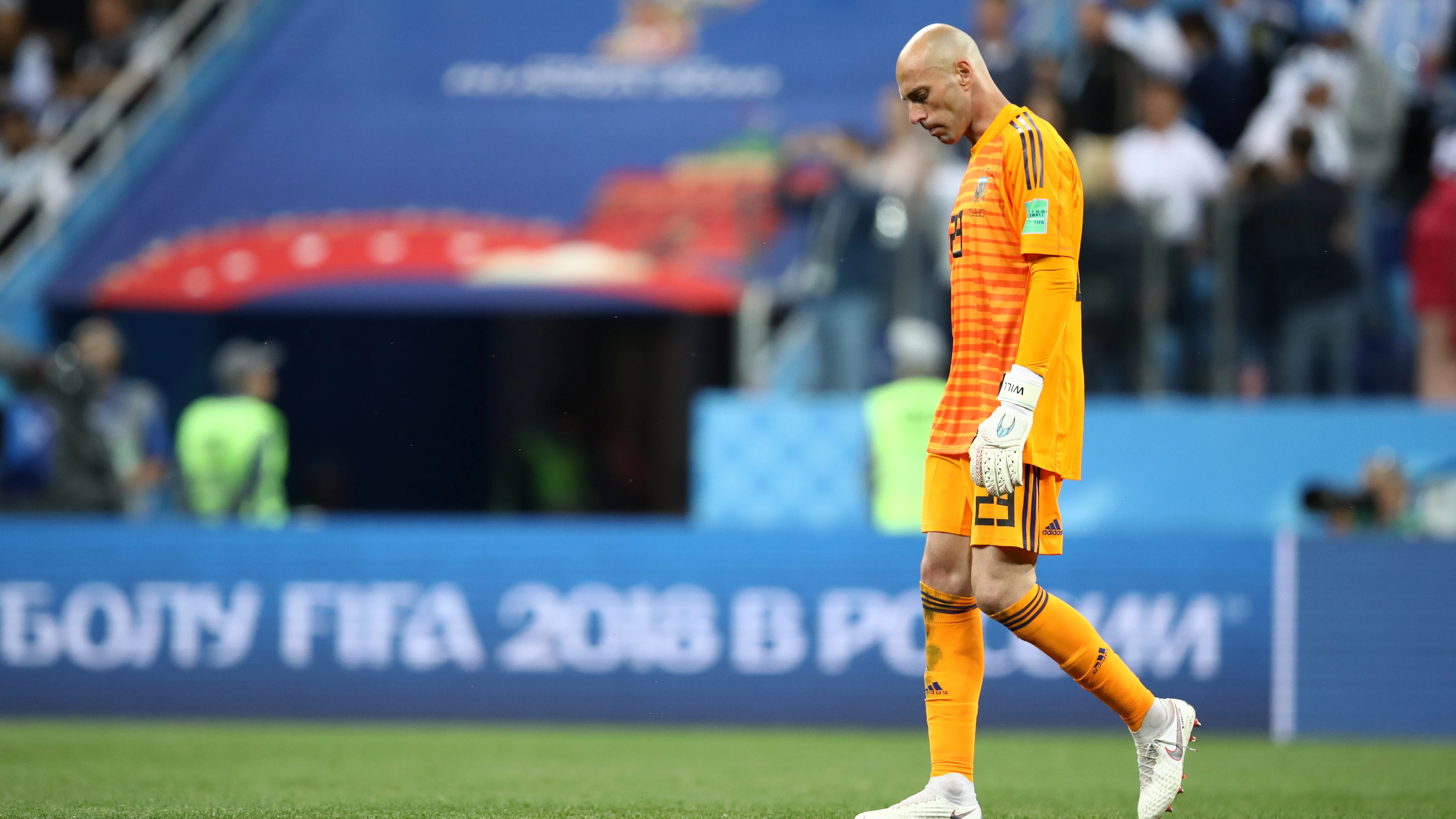 Willy Caballero, cabizbajo en un partido de la selección argentina