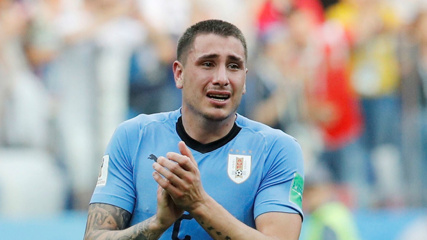 Gim&eacute;nez, llorando