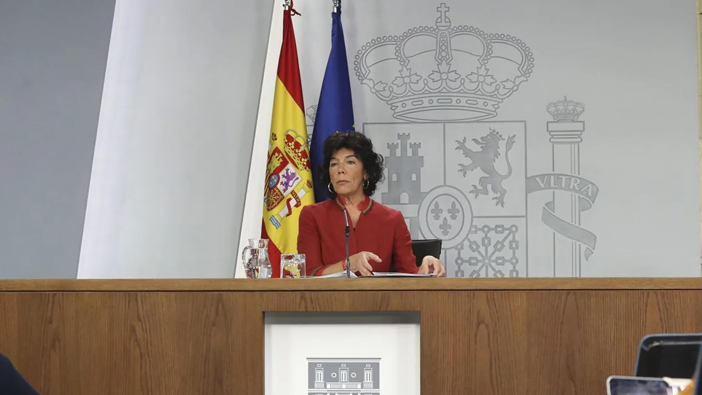 La portavoz del Gobierno, Isabel Celaá, en rueda de prensa La portavoz del Gobierno, Isabel Celaá, en rueda de prensa