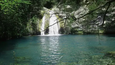 Piscina natural de A Chavasqueira, Galicia Las piscinas naturales de España que no puedes perderte este verano