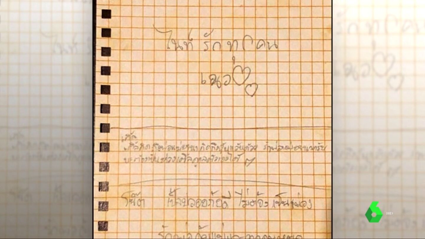 La tranquilizadora carta de los ni&ntilde;os y el adulto atrapados en la cueva de Tailandia: "Estamos bien"