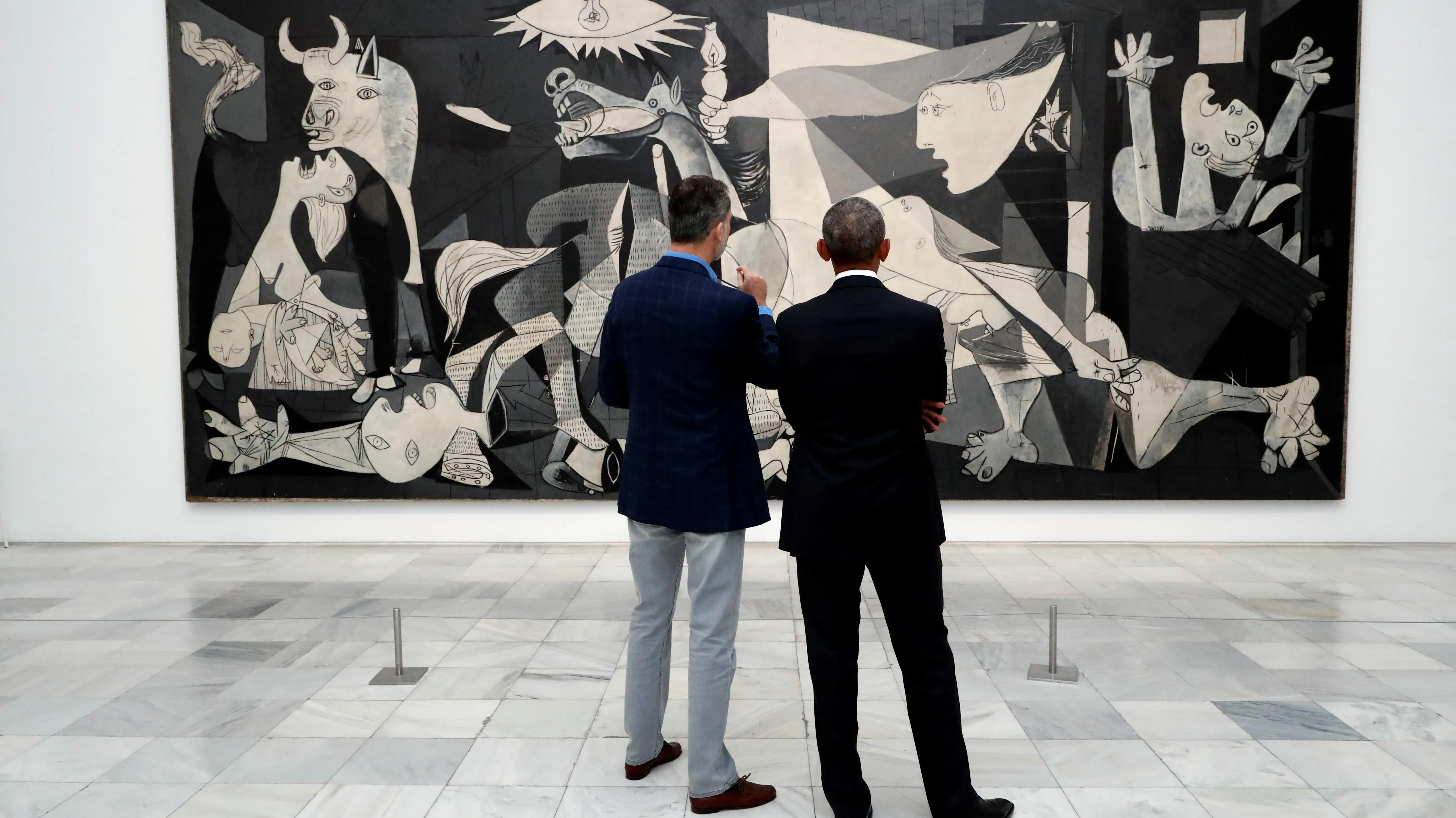 El Rey acompaña a Obama en una visita al Reina Sofía centrada en el "Guernica"