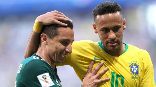Guardado, con Neymar Guardado, con Neymar