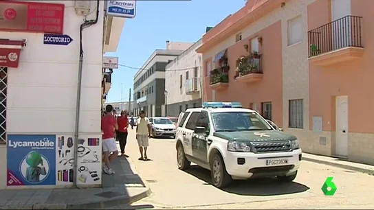 Un hombre asesina presuntamente a su pareja de 24 años en Lepe y se da a la fuga Un hombre asesina presuntamente a su pareja de 24 años en Lepe y se da a la fuga