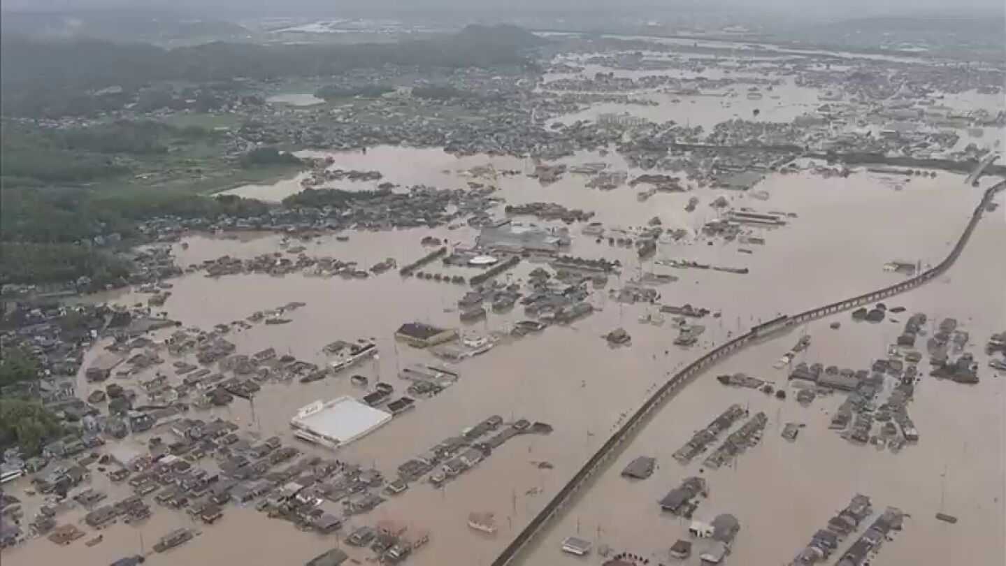Siguen labores de rescate en Jap&oacute;n por lluvias que dejan decenas de muertos