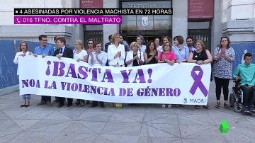 Protesta contra la violencia machista frente al Ayuntamiento de Madrid.
