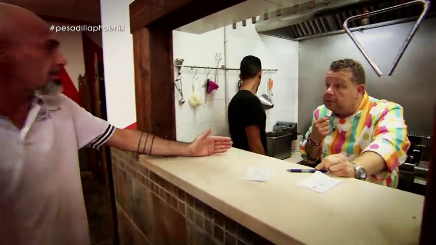  El chef de Pesadilla en la Cocina se enfrenta a uno de los retos m&aacute;s dif&iacute;ciles de la temporada: recuperar el Phoenix