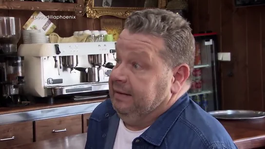 Alberto Chicote queda alucinado con el antiguo nombre del restaurante: "Luces rojas y azules y se llamaba el 'Conejo rojo'" Alberto Chicote queda alucinado con el antiguo nombre del restaurante: "Luces rojas y azules y se llamaba el 'Conejo rojo'"