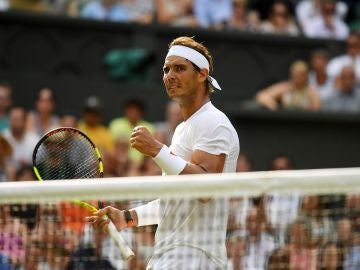 Rafa Nadal celebra un punto ante Jiri Vesely Rafa Nadal celebra un punto ante Jiri Vesely