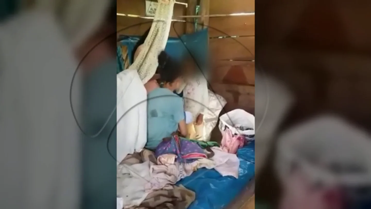 "Acá no vive ninguna Patricia": nuevas imágenes del rescate de Patricia Aguilar muestran el lavado de cerebro de la secta Gnosis "Acá no vive ninguna Patricia": nuevas imágenes del rescate de Patricia Aguilar muestran el lavado de cerebro de la secta Gnosis