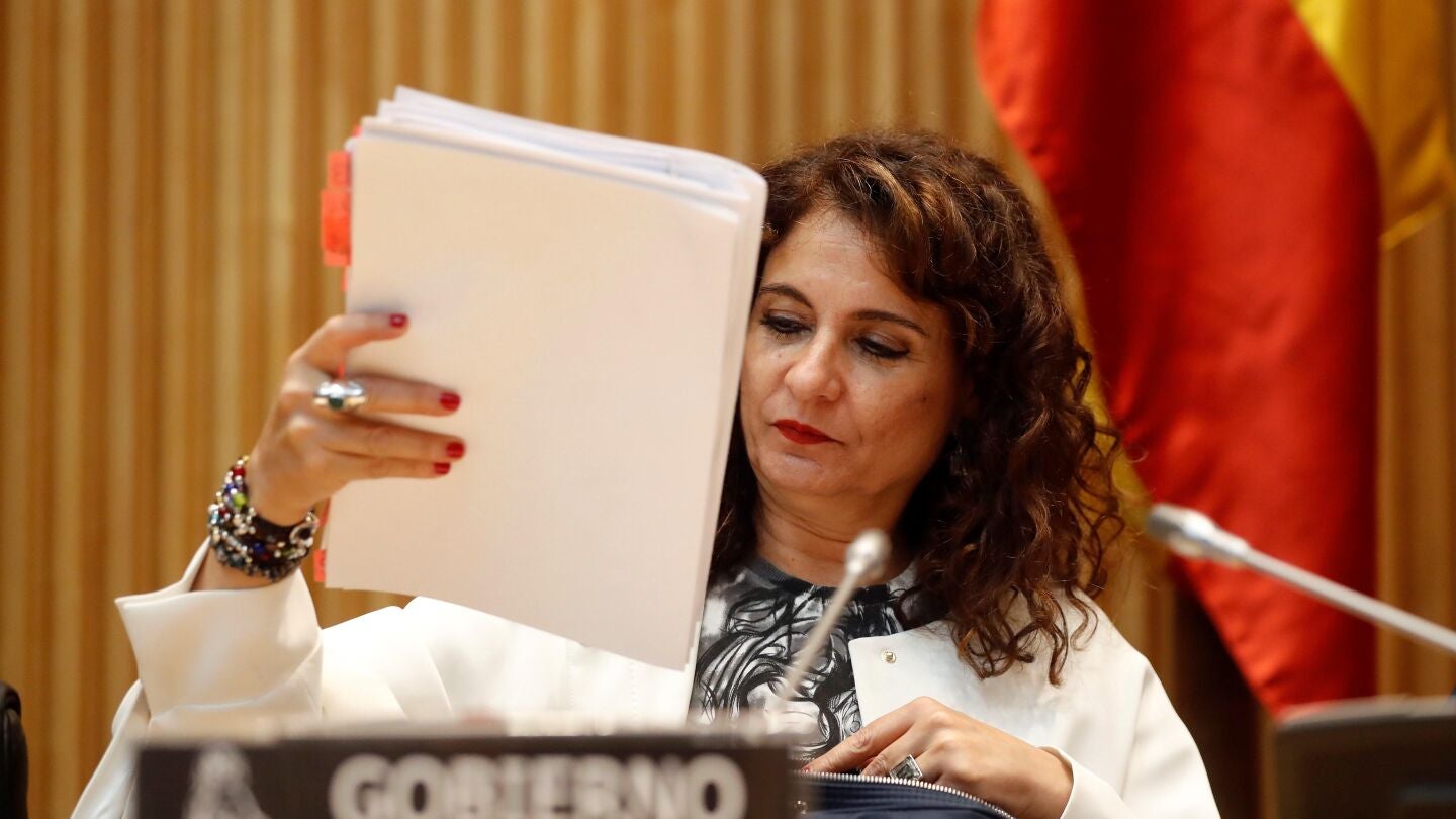La ministra de Hacienda, Mar&iacute;a Jes&uacute;s Montero
