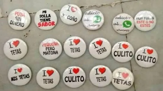 Chapas con mensajes machistas incautadas por la Policía Foral en los Sanfermines Chapas con mensajes machistas incautadas por la Policía Foral en los Sanfermines