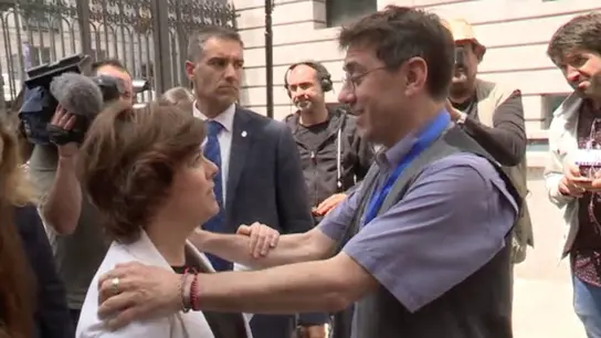 Soraya Sáenz de Santamaría y Juan Carlos Monedero Soraya Sáenz de Santamaría y Juan Carlos Monedero
