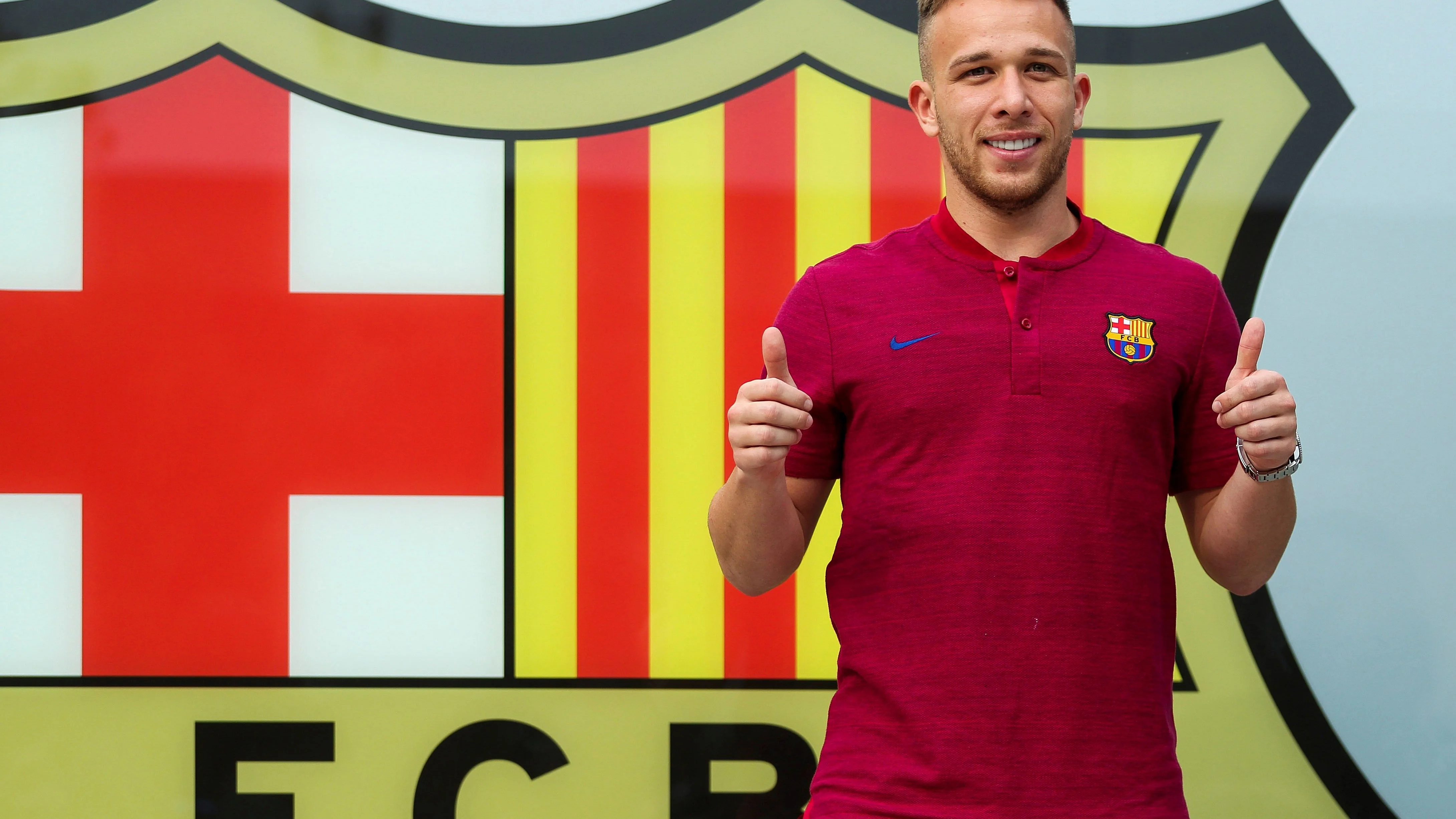 Arthur en su llegada a Barcelona