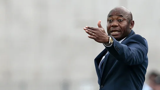 Amunike, exjugador nigeriano que militó en el Barcelona Amunike, exjugador nigeriano que militó en el Barcelona