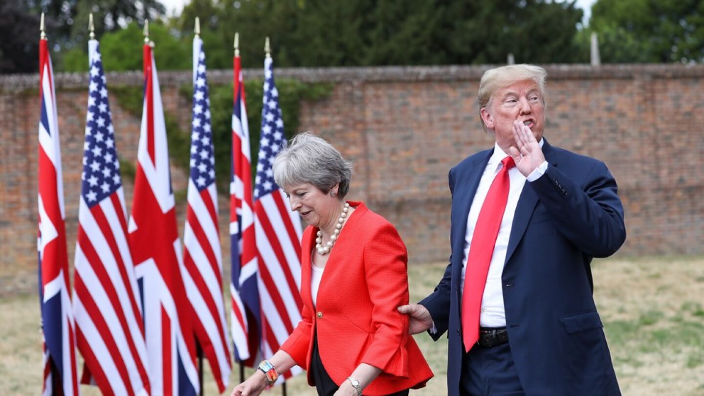 El presidente de EE.UU., Donald J. Trump, y la primera ministra brit&aacute;nica, Theresa May, 
