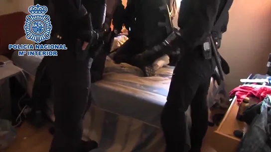 Detenidos 39 integrantes de bandas latinas, entre ellos 11 menores, por robos con violencia en Madrid Detenidos 39 integrantes de bandas latinas, entre ellos 11 menores, por robos con violencia en Madrid